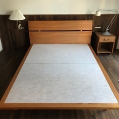 ベッド　200cm x 150cm