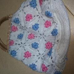 昭和のレトロ花柄編み込みバッグ　　とても可愛いです。季節外れなの...