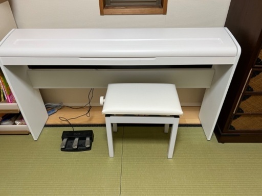 【受け渡し予定者様あり】KORG 電子ピアノ LP-180   2015年製  と椅子LP-300