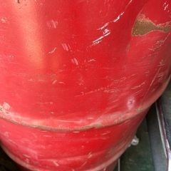 灯油を入れていた赤いドラム缶　空缶