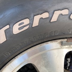サイズ235/85R16 