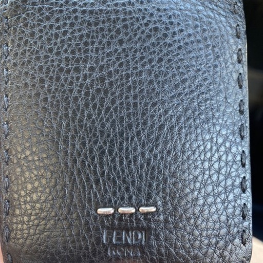 中古FENDI財布