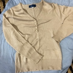 ベージュピンク　セーター