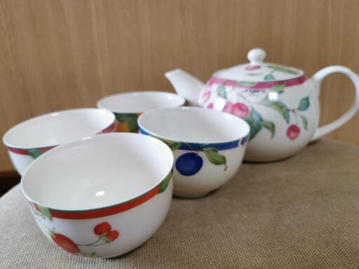 ungaro 急須and湯呑