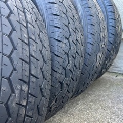 トラック用タイヤ　ダンロップ　195/80R15 4本セット