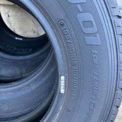 トラック用タイヤ　ダンロップ　195/80R15 4本セット