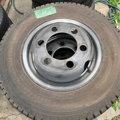 トラックタイヤホイール　スタッドレス6本セット