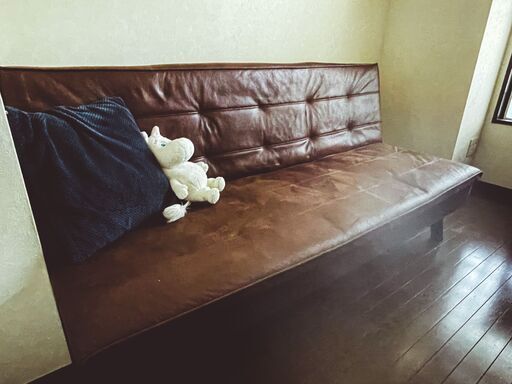 【完了】クラッシックな素材感のソファーベッド
