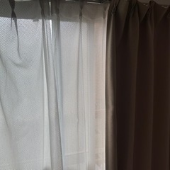 ニトリ　遮光カーテン