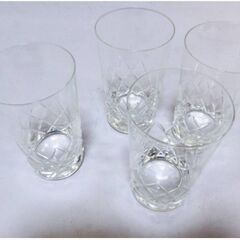 【未使用に近い】グラス　4個セット　ガラスコップ　クリア　