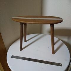 ニトリ『サーフボード型ミニテーブル』