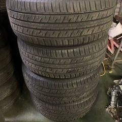 275/50R21 ダンロップ新車添付？8部山