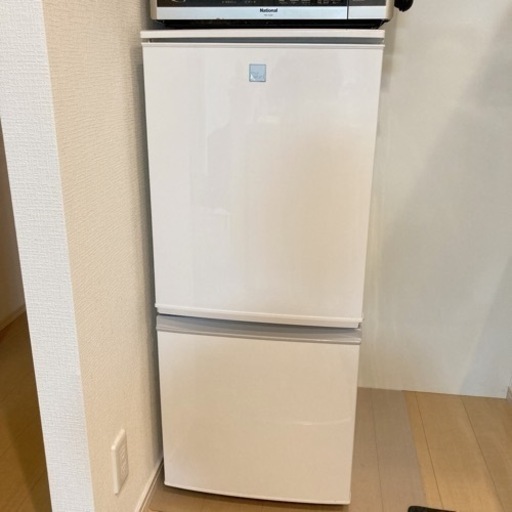 SHARP 単身用2ドア冷蔵庫　SJ-14E4-KW