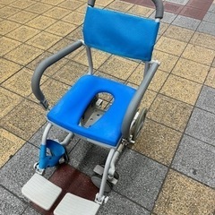 ウチエ uchie 入浴用車椅子　シャワーチェア ウチエ シャワースカールE メッシュシート SW6400 未使用品