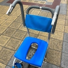 中古】uchie ウチエ 介護用品 シャワーキャリー 補助 車いす 4輪 入浴 