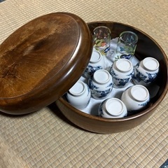 昭和レトロ 木製 丸型 茶びつ 茶道具 深型 湯呑み 湯飲み茶碗 収納 収納箱