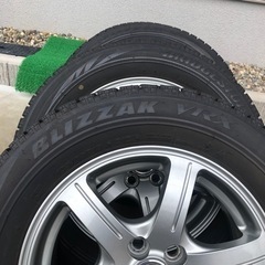 ブリザック　2020年製　プリウス　195/65R15 pcd100