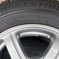 ブリザック　2020年製　プリウス　195/65R15 pcd100