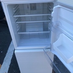 福岡市内配送無料 ユーイング U-ING UR-F110F-W [冷凍冷蔵庫 (110L・右開）