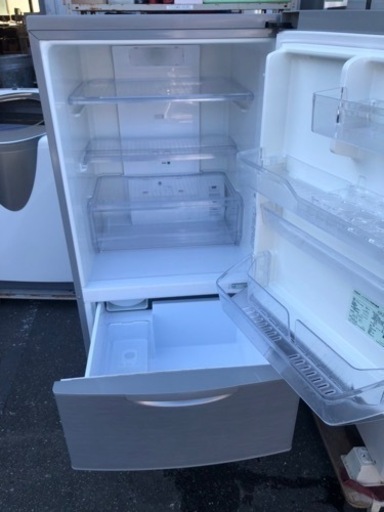 北九州市内配送無料・保証付き・AQUA アクア AQR-261B S [冷凍冷蔵庫 (264L・右開き） 3ドア ラグジュアリーシルバー]