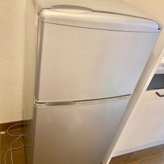 【引き取り者確定】2015年製 冷蔵庫(109L)