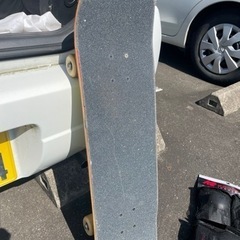 スケートボードとプロテクト　売ります。