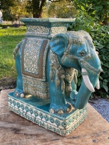 ◎お値下げしました‼️ 象 花台 置物 オブジェ 縁起物 陶器スツール