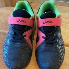 アシックス　asics  スニーカー　24cm