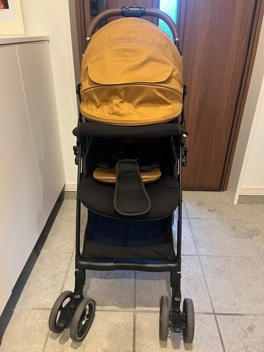 美品】アップリカ ラクーナビッテクッション2022年モデル 極美品