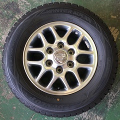 ニッサン　15インチスタッドレスタイヤホイール6穴　4本セット215/65R15