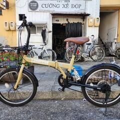 💯💯 折りたたみ自転車 美品 20インチ 6変速 ライト 付き 黄色 配達  