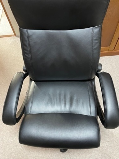 ドウシシャの中古チェアーです