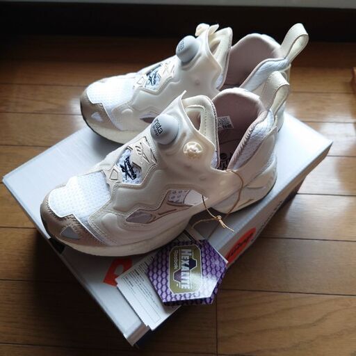 Reebok　インスタポンプ フューリー 95