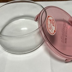 無料　iwaki(イワキ) 耐熱ガラス 保存容器 ピンク 丸型 ...