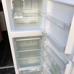 ☆中古￥17,800！YAMADA　225㍑2ドア冷蔵庫　家電　2019年製　YRZ-F23G1型　幅55㎝ｘ奥行63㎝ｘ高さ153㎝　【BJ137】