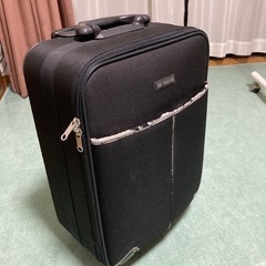 スーツケース　黒　小型