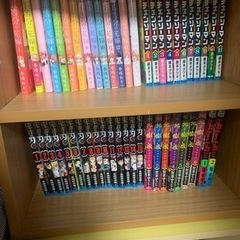 年内売り切り　マンガ　まとめ売り　チェンソーマン　五等分の花嫁　など　