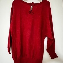 赤のセーター
