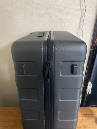 無印良品　バーを自由に調節できる　ハードキャリーケース 105L 黒