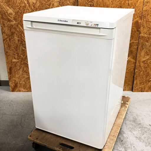 Electrolux★エレクトロラックス 冷凍庫 EU6328T 100L ストッカー 家電 保存 動作確認品