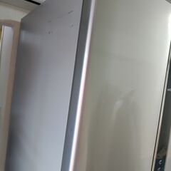 日立ノンフロン冷凍冷蔵庫 R-F570DM(SH) 565L 2014年 消費電気量 210