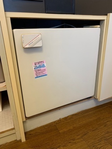 一段の冷蔵庫