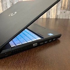 さらに学割】6世代i5 富士通 ライフブック 15.6インチ液晶