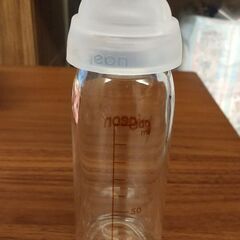 ピジョン 100ml 哺乳瓶