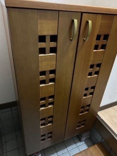 中古シューズラックをお譲りすします。