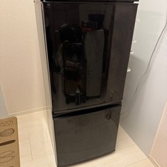 シャープ冷蔵庫　小型2ドア　137L