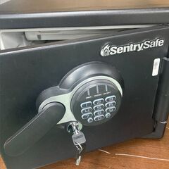 耐火金庫　sentry safe メキシコ製　デジタル