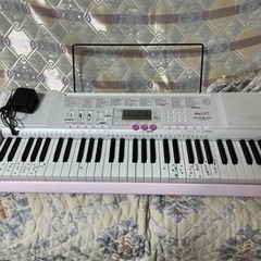 カシオ　LK-105 電子ピアノ