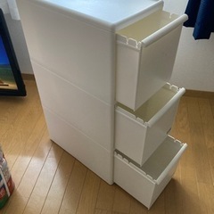 収納家具　3段ボックス