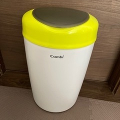 combi オムツゴミ箱